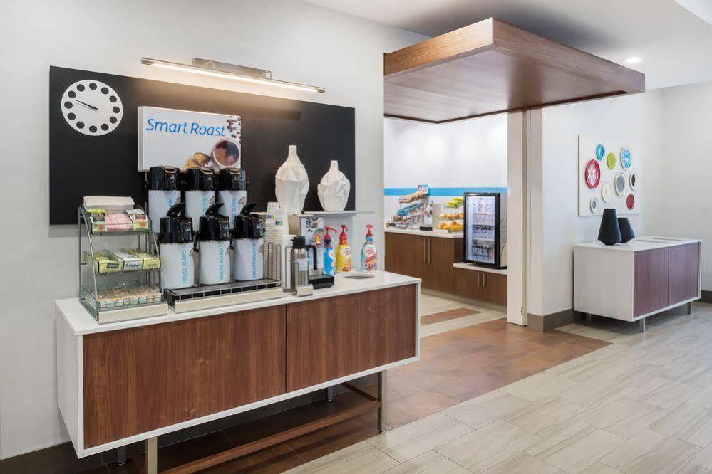 Holiday Inn Express & Suites West Plains Southwest By Ihg Buitenkant foto